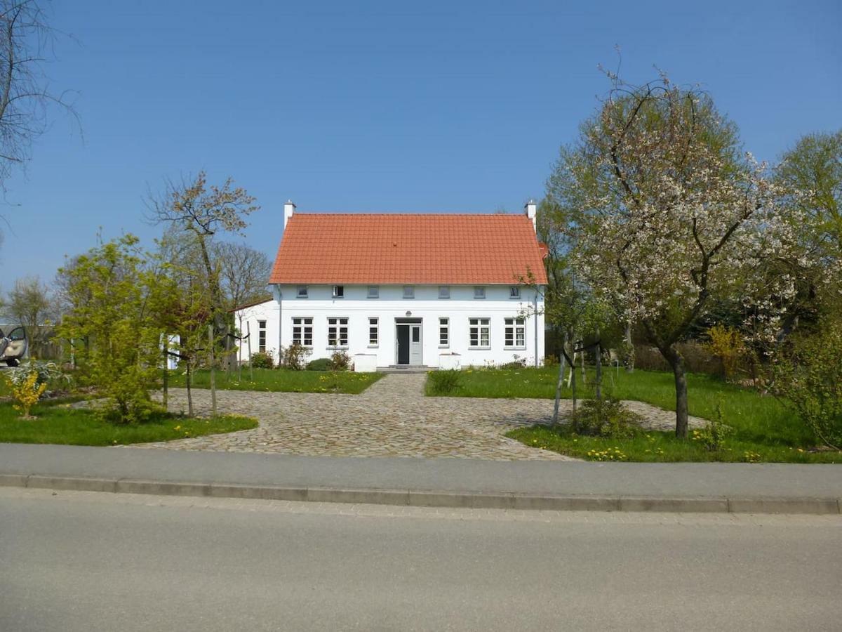 Traumhaftes Luxus-Ferienhaus Warnkenhagen  Dış mekan fotoğraf